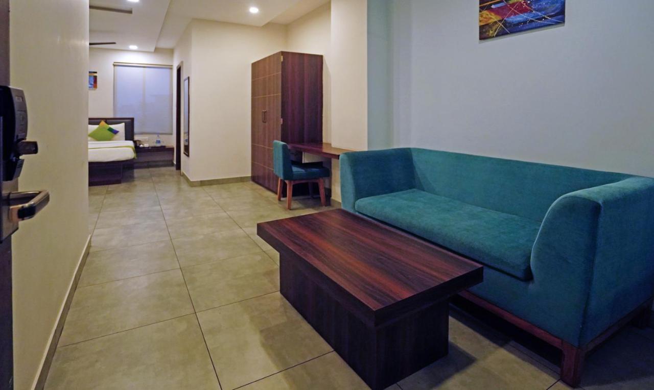 Treebo Lazystay Grand Patia Bhubaneswar Eksteriør bilde